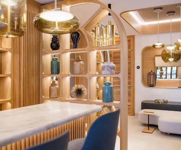 Myr Puerta Serranos فندق