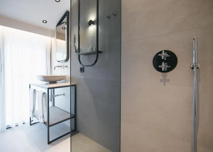 فندق Myr Puerta Serranos