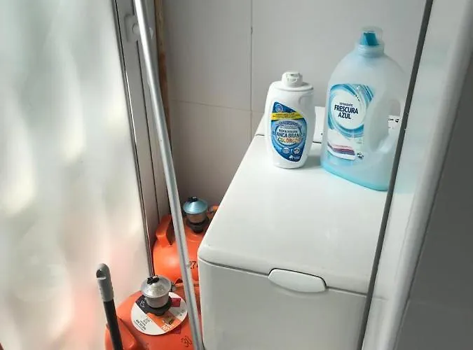 En Complejo Residencial Con Piscina Y Garaje Frente Al Mar * Βαλένθια