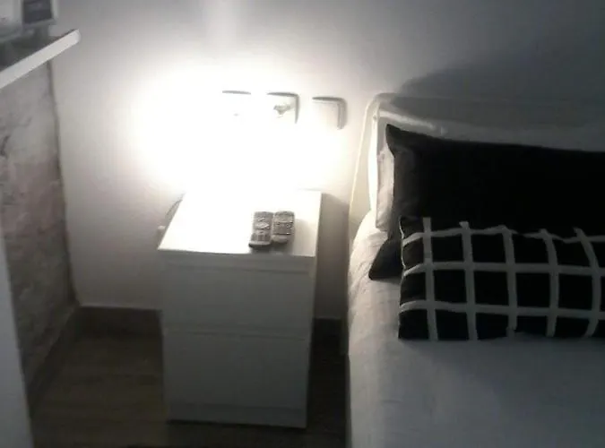 Pequeno Con Mini Piscina - No Climatizada