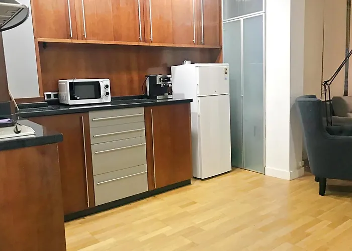 Junto Ayuntamiento De * فالنسيا