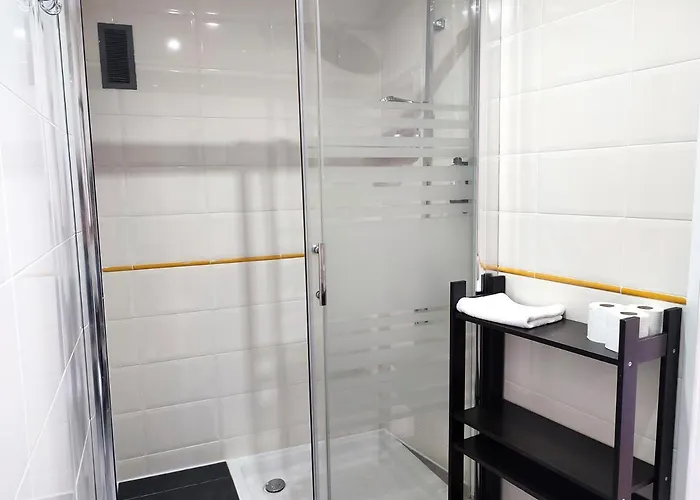 Flats Friends Plaza De La Reina Βαλένθια