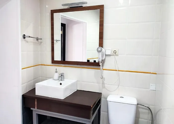 بيت ضيافة Flats Friends Plaza De La Reina