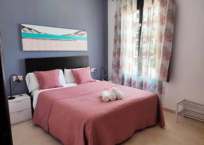 بيت ضيافة Flats Friends Plaza De La Reina