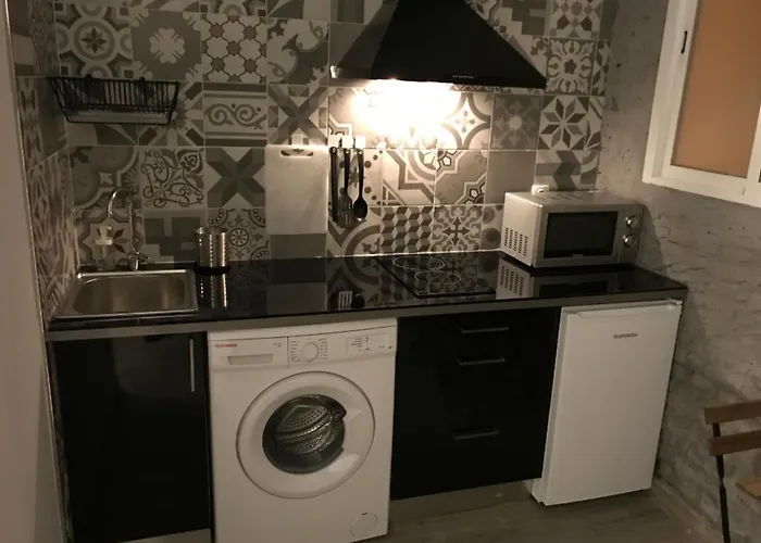 아파트 Pequeno Con Mini Piscina - No Climatizada *