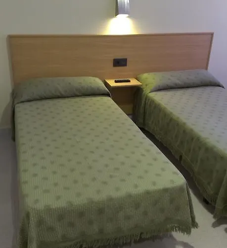 Bisbal Only Adults No Ac Konukevi *