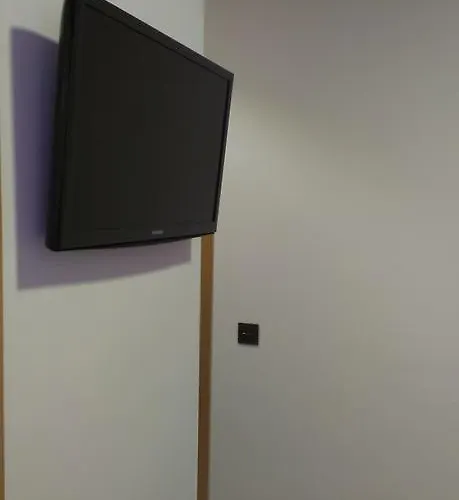 Bisbal Only Adults No Ac *