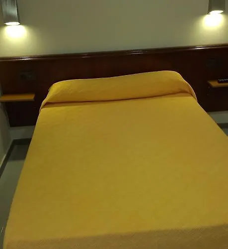 Bisbal Only Adults No Ac * Валенсия