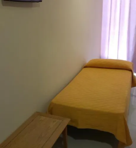 Konukevi Bisbal Only Adults No Ac *