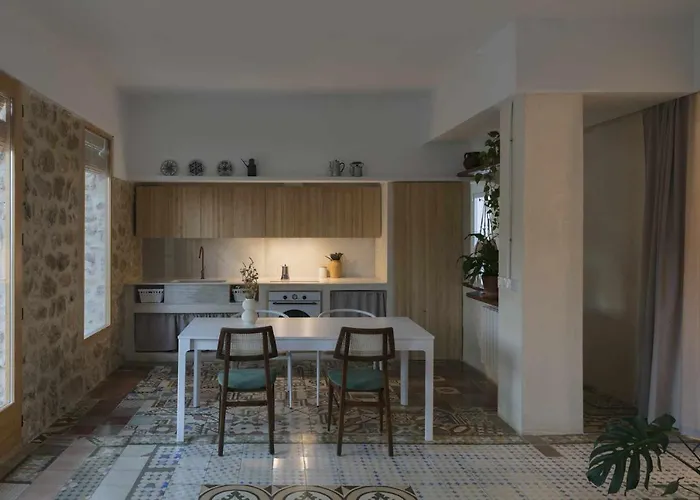 Serrano, La De Mil Suelos * فالنسيا