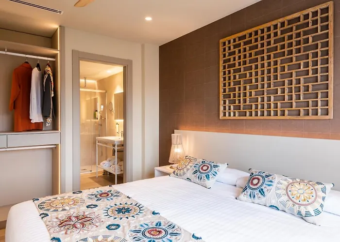 Core 4* 발렌시아