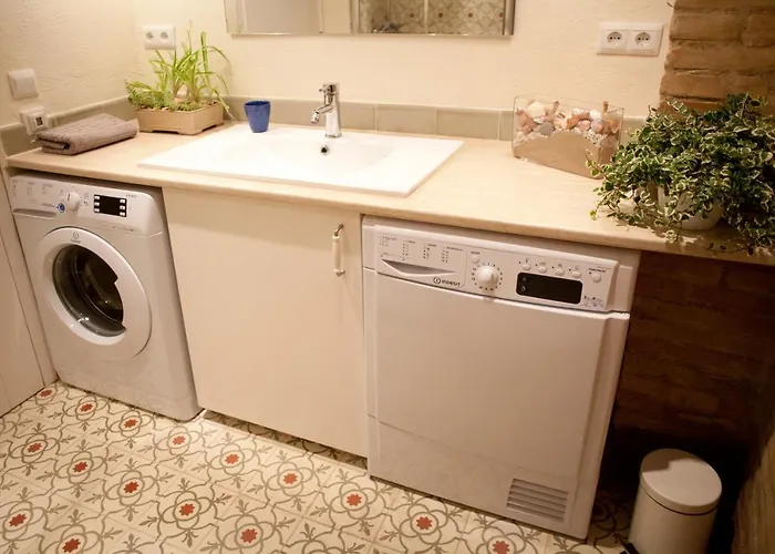 Authentic Charming Apartment/wifi/air Conditioning *