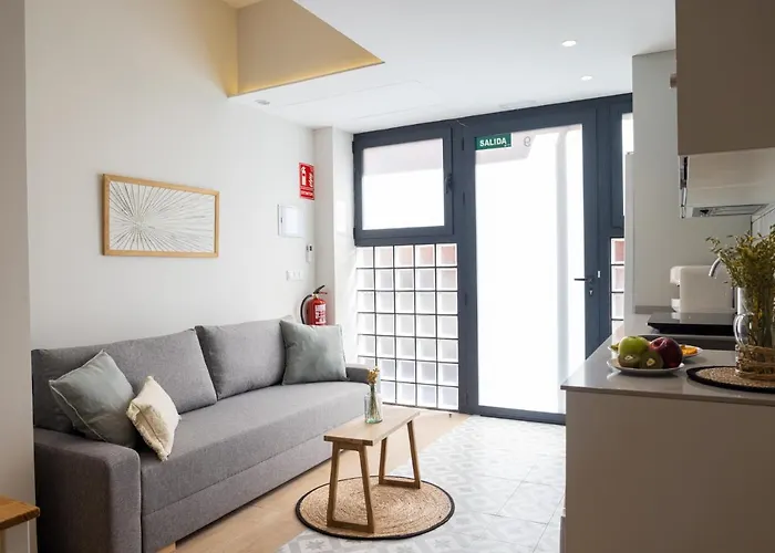 Florit Flats - The Maritim Serreria بيت ضيافة