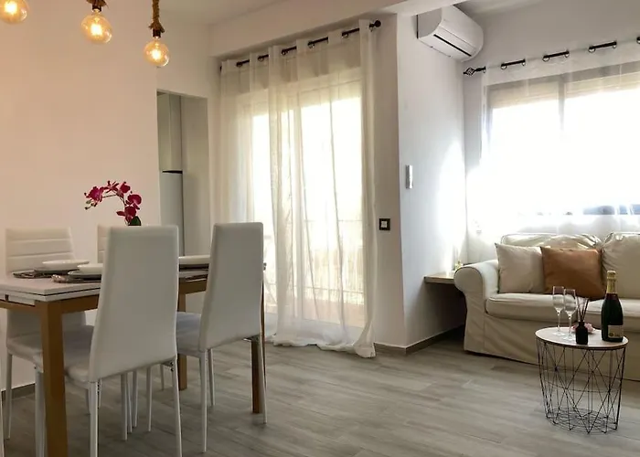 Coqueto De Playa Con Piscina Y Terraza 아파트 *