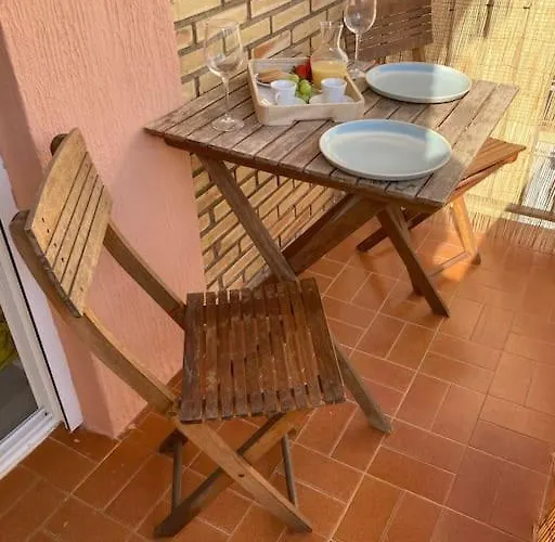 Coqueto De Playa Con Piscina Y Terraza 아파트