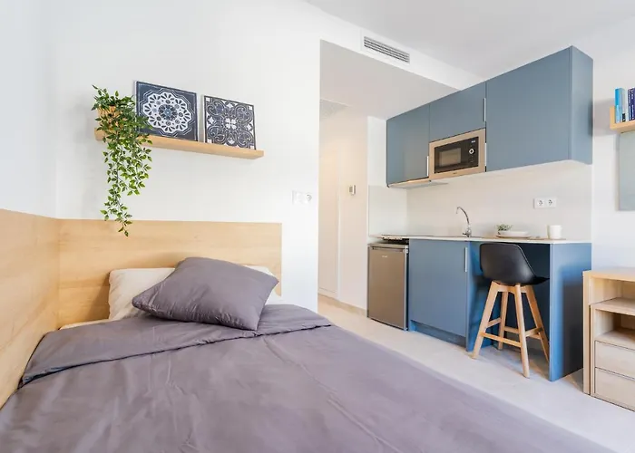 Micampus Avenida Del Puerto - Residencia De Estudiantes * 발렌시아