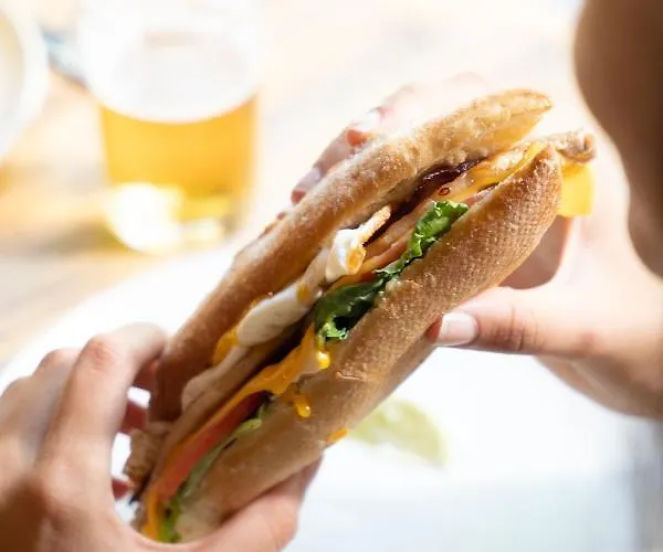 فلاتس سويداد دي لاس سينسياس شقة فالنسيا