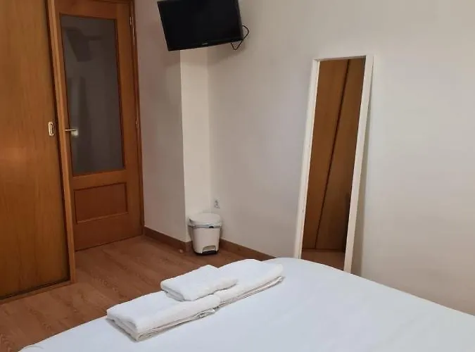 Δωμάτια σε οικογενειακή κατοικία Con Bano Privado- En Casa Familiar Beatriz