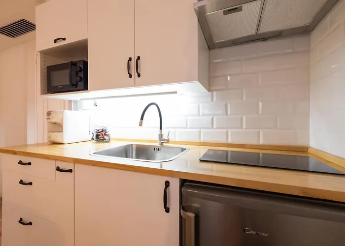 Florit Flats - The Apolo فالنسيا