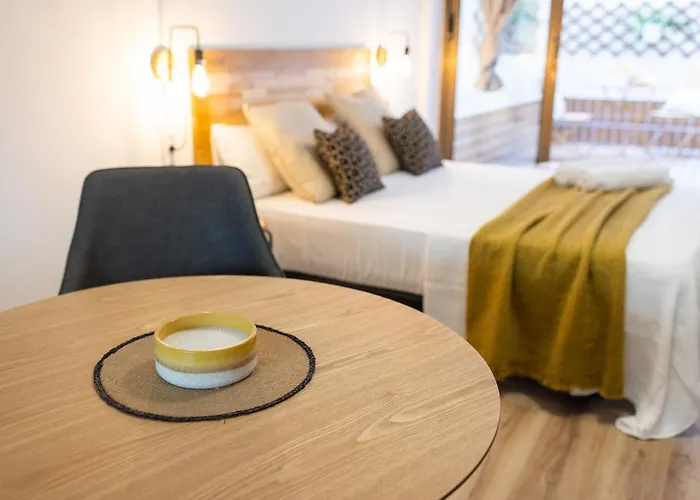 Florit Flats - The Apolo شقة *