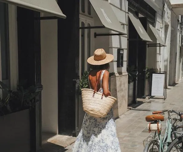 Mate Collection Helen Berger Hotel