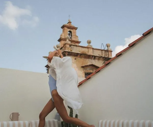 Hotel Mate Collection Helen Berger 4*