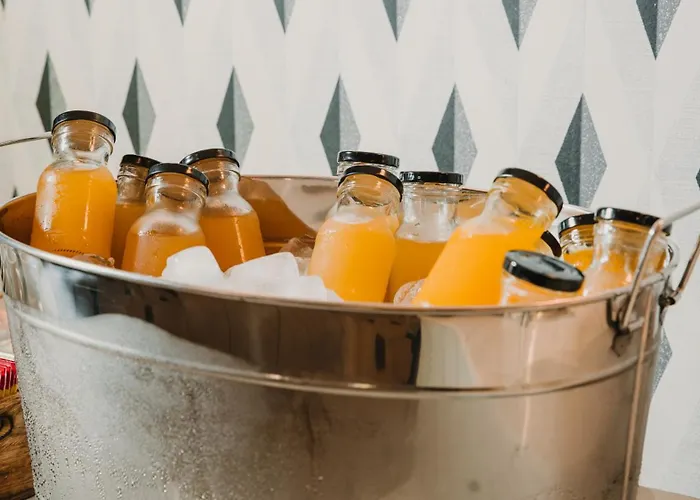 One Shot Reina Victoria 4* バレンシア