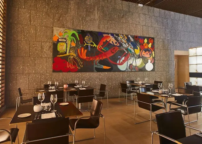 Silken Puerta Szálloda 4*