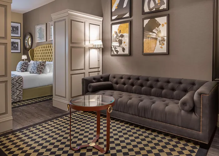 Nh Collection Colon Отель 4*