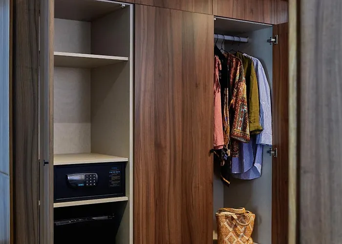 Mate Collection Helen Berger