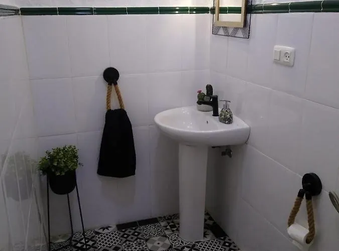 Casa Con Encanto Y Terraza Junto A La Playa *