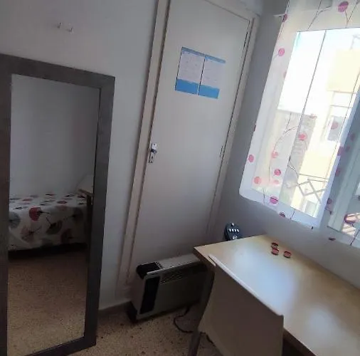 En Alquiler En Piso Compartido * Βαλένθια