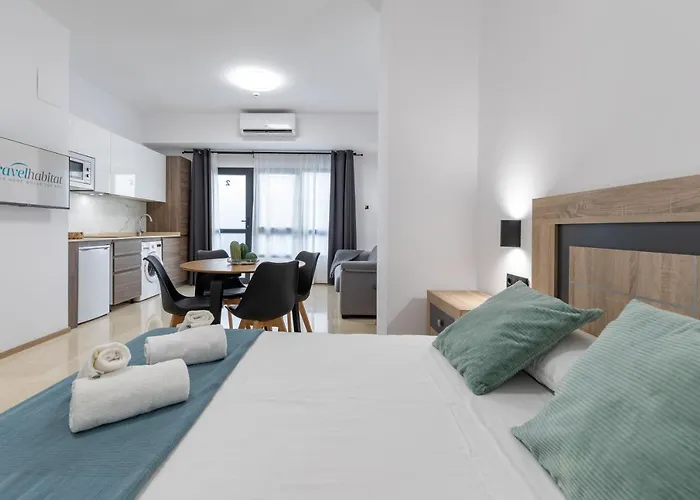 아파트 Travel Habitat La Marina Real *