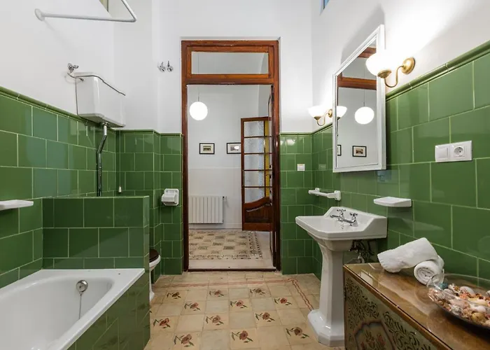 Florit Flats - Traditional House In El Cabanyal