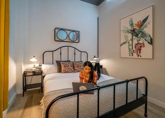 بيت شباب The Venue Boutique *