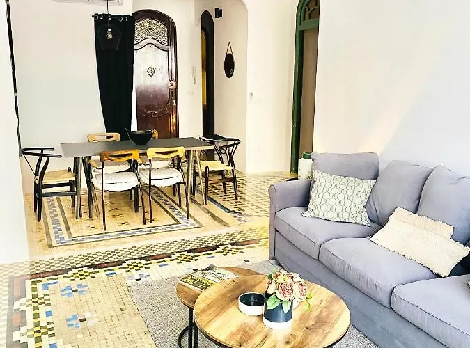 Victoria Site-luxury Center *