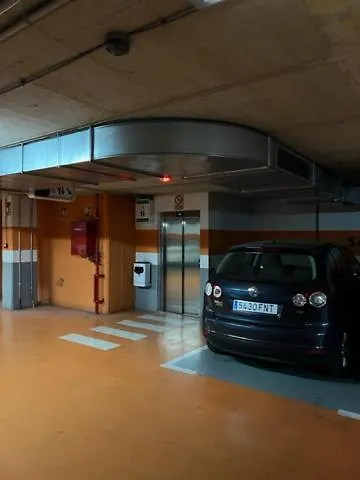 아파트 Calle Mora De Rubielos With Free Private Underground Parking *