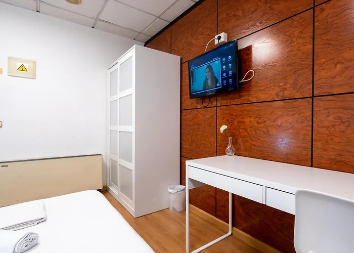 Casa de hóspedes Suites Rooms Valencia 2*