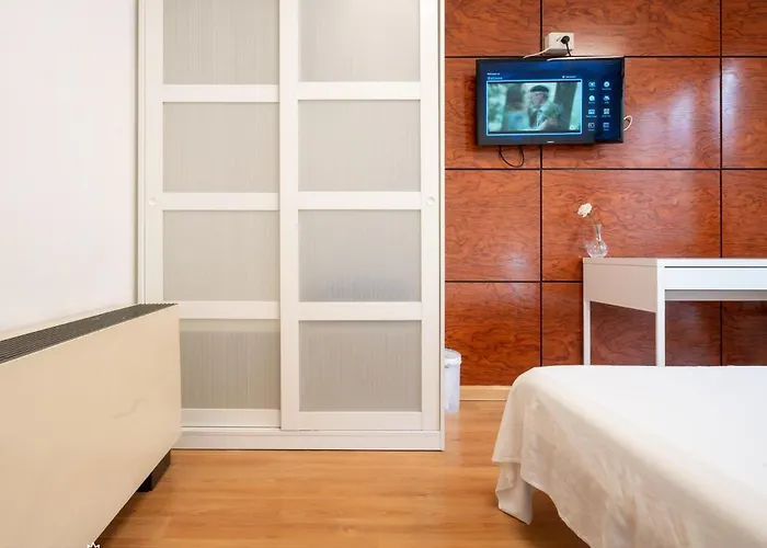 Casa de hóspedes Suites Rooms Valencia 2*