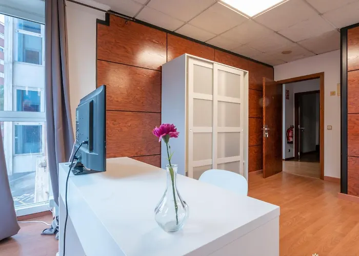 Πανσιόν Suites Rooms Valencia 2*