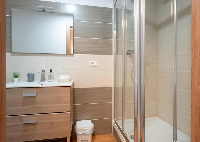 Πανσιόν Suites Rooms Valencia 2*