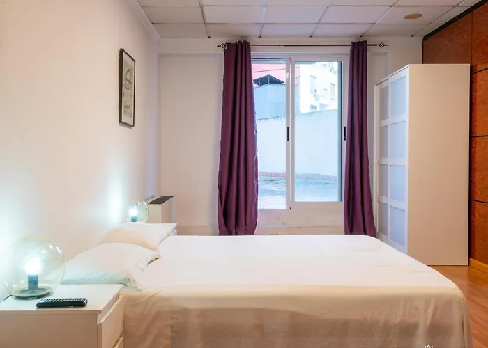 Suites Rooms Valencia Πανσιόν 2*
