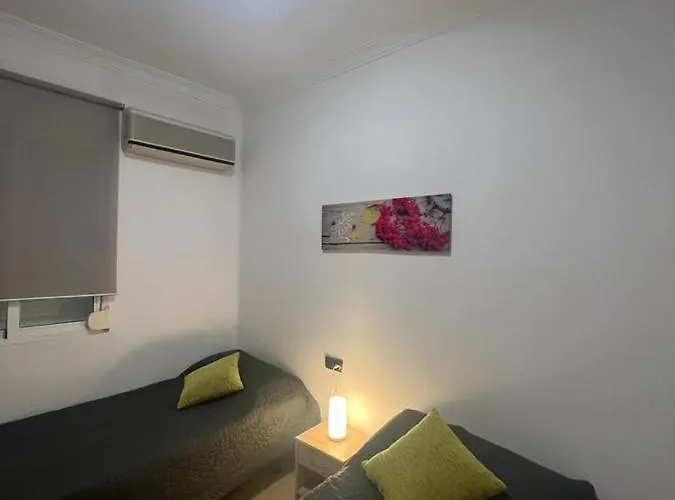 Calle Mora De Rubielos With Free Private Underground Parking * Βαλένθια