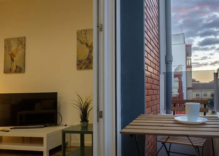 شقة Modern, Stylish With Balcony فالنسيا