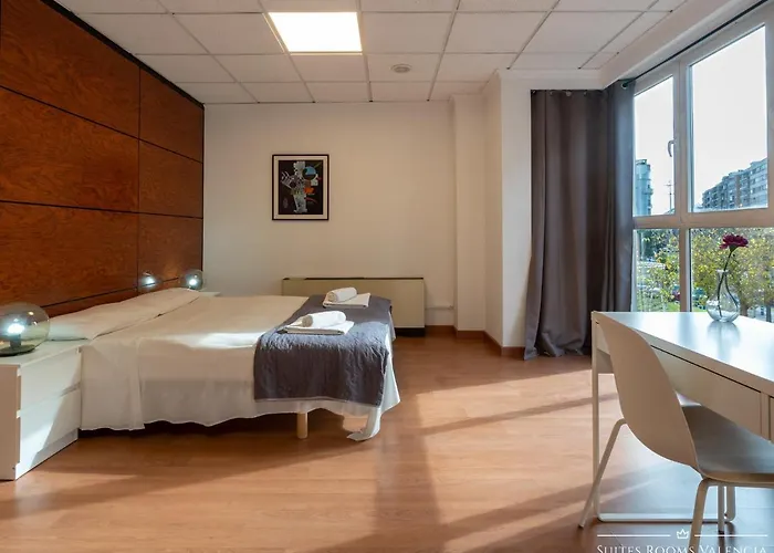 Πανσιόν Suites Rooms Valencia 2*