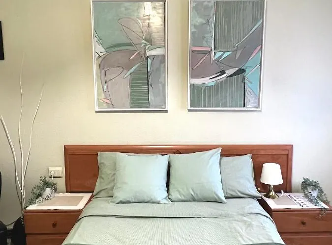 Big Spacious Penthouse Next To The Sea *