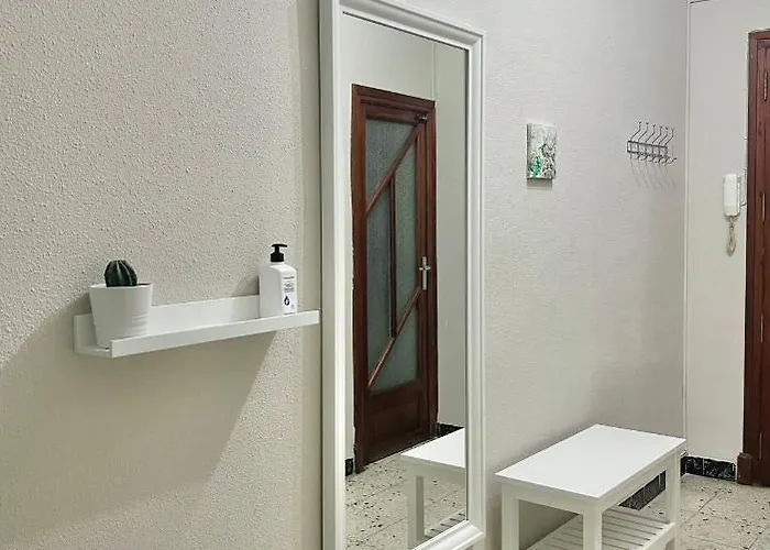 Διαμέρισμα Big Spacious Penthouse Next To The Sea *