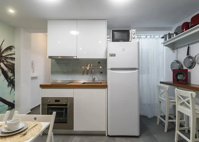 Apartamento Cerca Del Mar, Del Puerto Y Del Centro Appartamento *