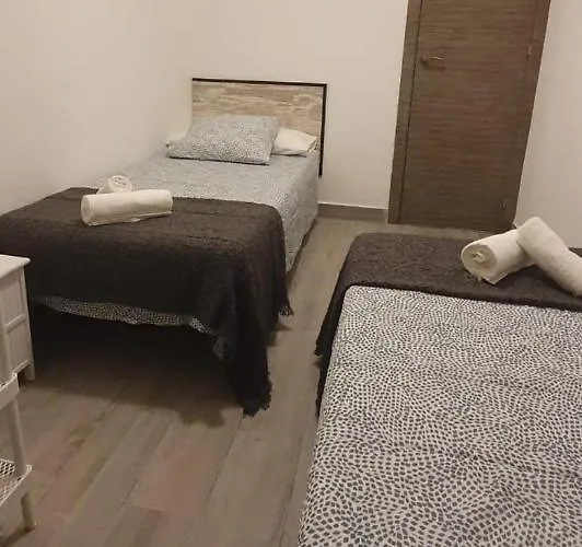 Flats Puente Ademuz De 3 فالنسيا