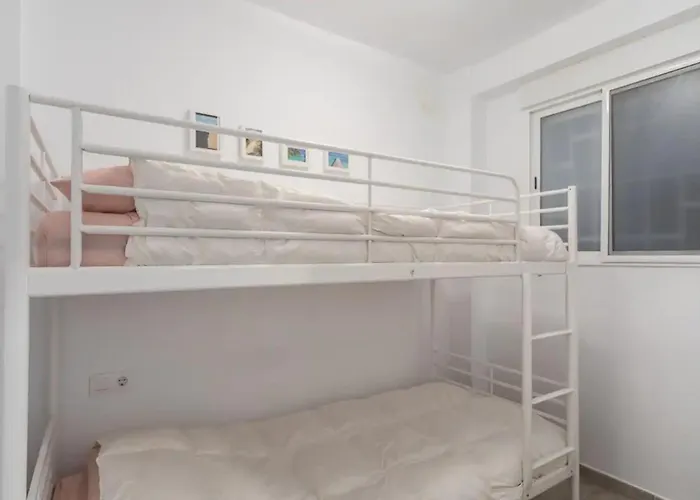 Apartamento Cerca Del Mar, Del Puerto Y Del Centro *
